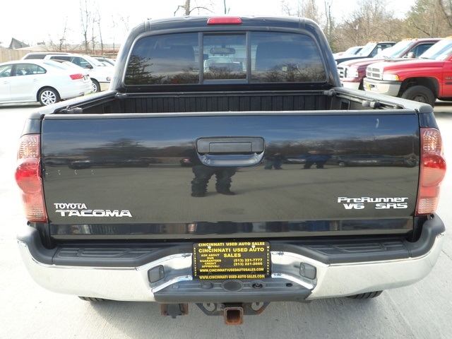 2005 Toyota Tacoma PreRunner - Photo 5 - Cincinnati, OH 45255