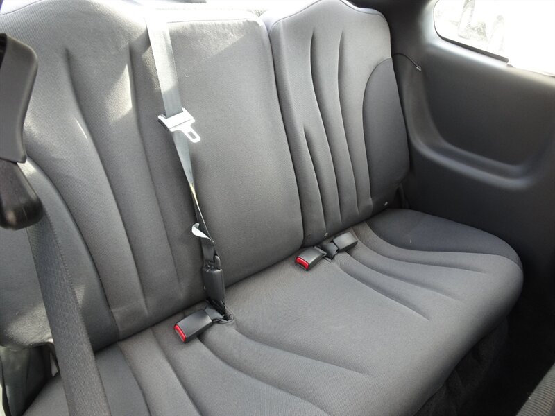 2004 Pontiac Sunfire I4 DOHC - Photo 15 - Cincinnati, OH 45255