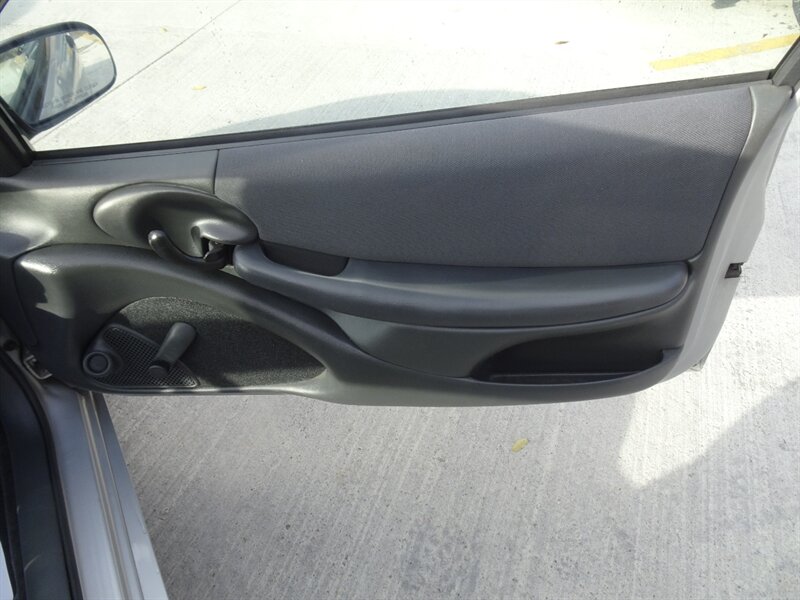 2004 Pontiac Sunfire I4 DOHC - Photo 23 - Cincinnati, OH 45255