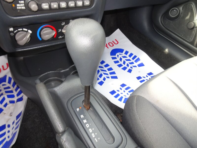 2004 Pontiac Sunfire I4 DOHC - Photo 16 - Cincinnati, OH 45255