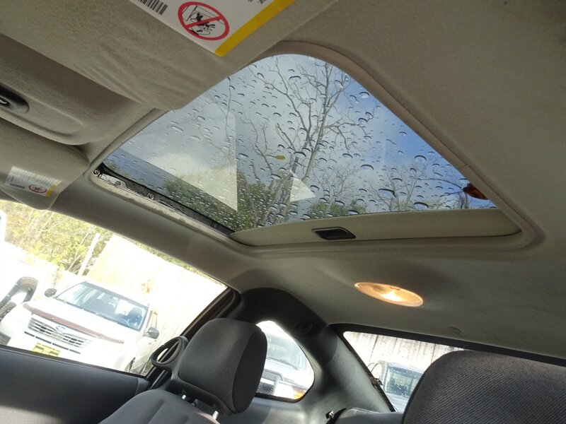 2004 Pontiac Sunfire I4 DOHC - Photo 11 - Cincinnati, OH 45255