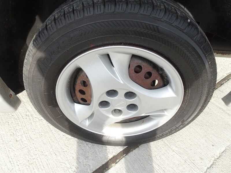 2004 Pontiac Sunfire I4 DOHC - Photo 30 - Cincinnati, OH 45255