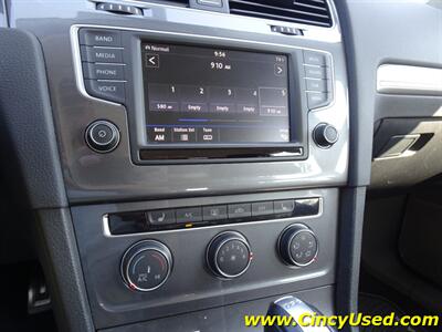 2017 Volkswagen Golf Alltrack TSI S 4Motion   - Photo 17 - Cincinnati, OH 45255