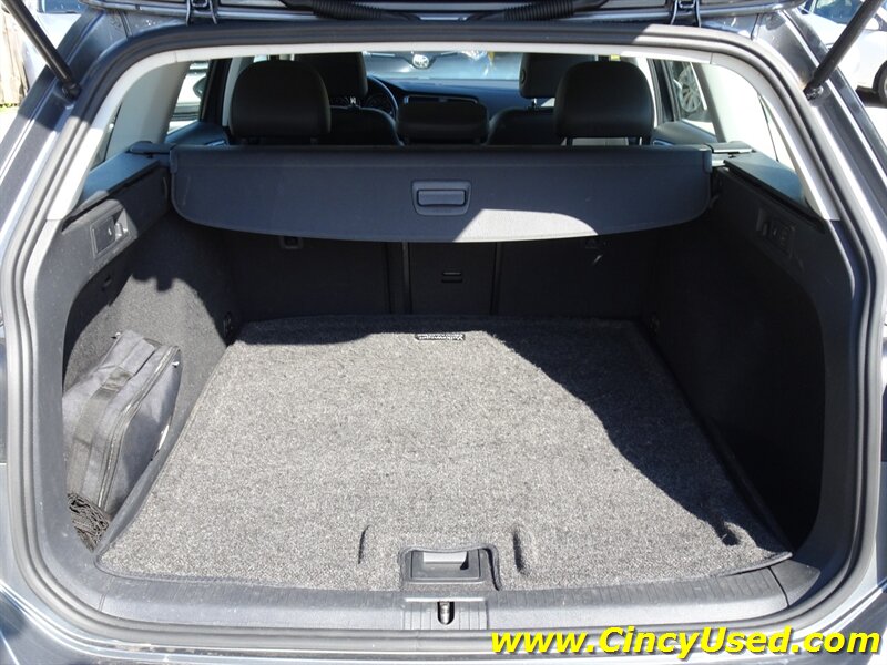 2017 Volkswagen Golf Alltrack TSI S 4Motion   - Photo 19 - Cincinnati, OH 45255