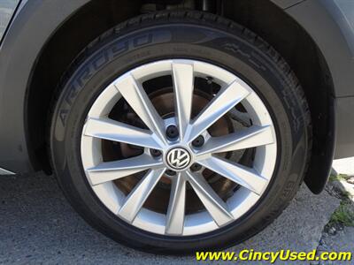 2017 Volkswagen Golf Alltrack TSI S 4Motion   - Photo 26 - Cincinnati, OH 45255