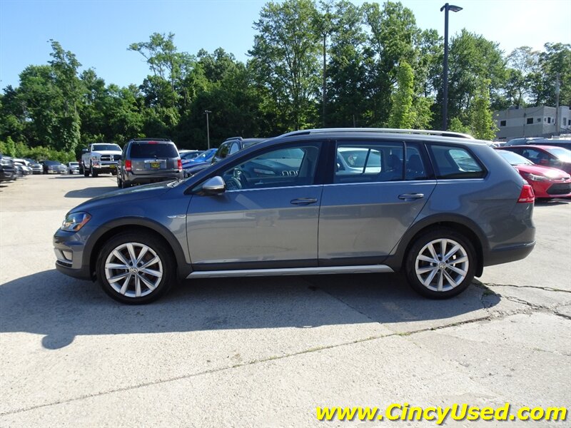 2017 Volkswagen Golf Alltrack TSI S 4Motion   - Photo 9 - Cincinnati, OH 45255