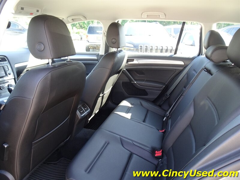 2017 Volkswagen Golf Alltrack TSI S 4Motion   - Photo 12 - Cincinnati, OH 45255