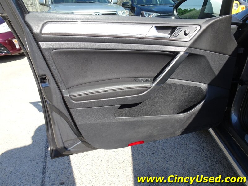 2017 Volkswagen Golf Alltrack TSI S 4Motion   - Photo 24 - Cincinnati, OH 45255