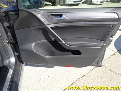 2017 Volkswagen Golf Alltrack TSI S 4Motion   - Photo 25 - Cincinnati, OH 45255
