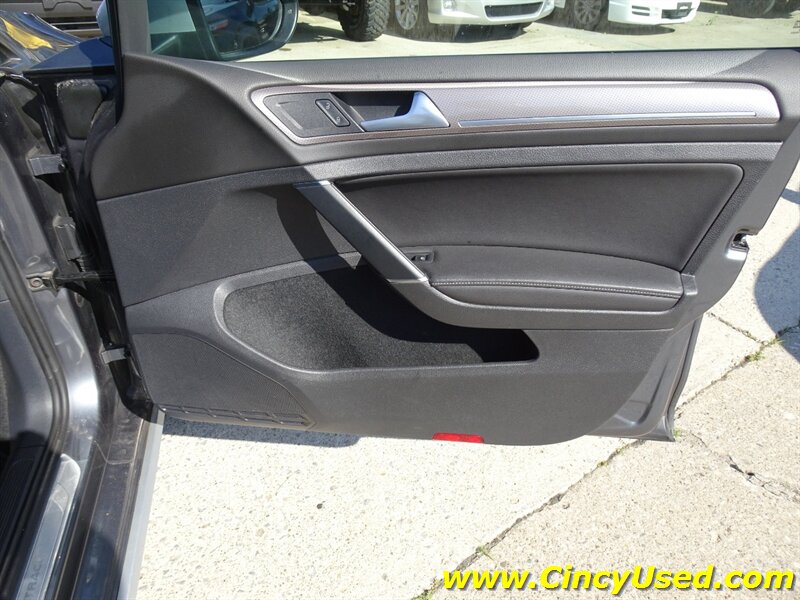 2017 Volkswagen Golf Alltrack TSI S 4Motion   - Photo 25 - Cincinnati, OH 45255