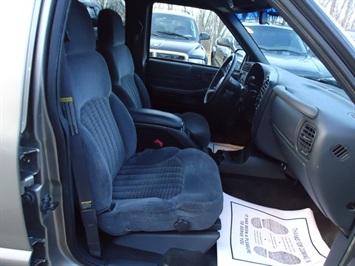 1999 Chevrolet Blazer   - Photo 8 - Cincinnati, OH 45255