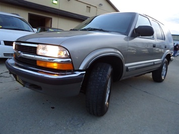 1999 Chevrolet Blazer   - Photo 11 - Cincinnati, OH 45255