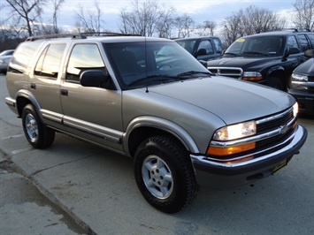 1999 Chevrolet Blazer   - Photo 1 - Cincinnati, OH 45255