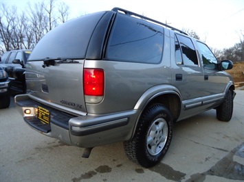 1999 Chevrolet Blazer   - Photo 13 - Cincinnati, OH 45255