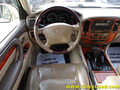 1999 Lexus LX 470   - Photo 12 - Cincinnati, OH 45255