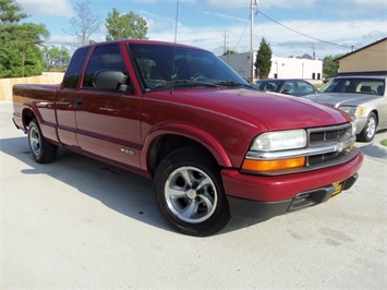 2003 Chevrolet S10 LS   - Photo 10 - Cincinnati, OH 45255