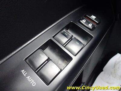 2011 Lexus CT 200h Premium   - Photo 21 - Cincinnati, OH 45255