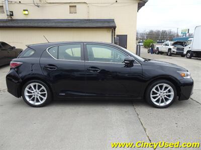 2011 Lexus CT 200h Premium   - Photo 4 - Cincinnati, OH 45255