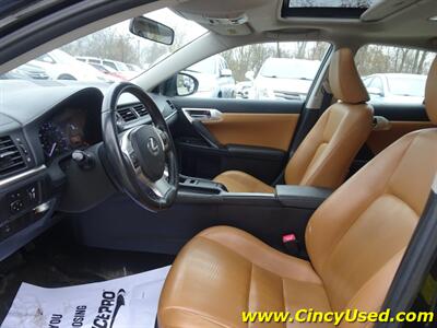 2011 Lexus CT 200h Premium   - Photo 10 - Cincinnati, OH 45255