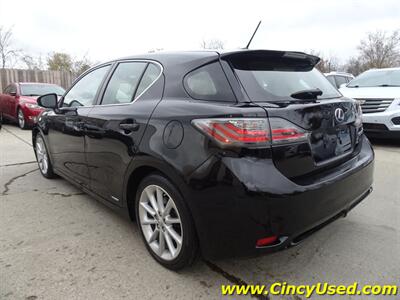 2011 Lexus CT 200h Premium   - Photo 8 - Cincinnati, OH 45255