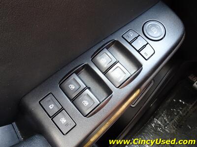 2016 GMC Yukon XL Denali   - Photo 26 - Cincinnati, OH 45255