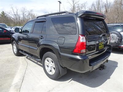 2006 Toyota 4Runner SR5  4.7L V8 4X4 - Photo 8 - Cincinnati, OH 45255