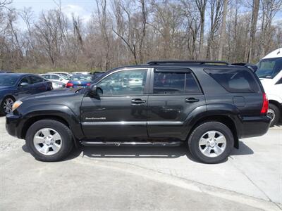 2006 Toyota 4Runner SR5  4.7L V8 4X4 - Photo 5 - Cincinnati, OH 45255