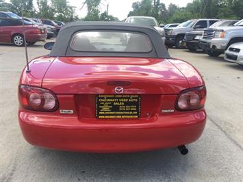 2002 Mazda MX-5 Miata LS   - Photo 5 - Cincinnati, OH 45255