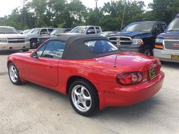 2002 Mazda MX-5 Miata LS   - Photo 4 - Cincinnati, OH 45255