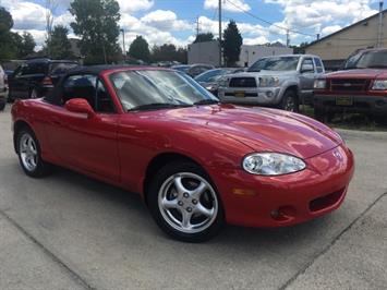 2002 Mazda MX-5 Miata LS   - Photo 10 - Cincinnati, OH 45255