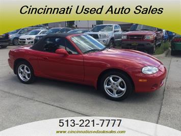 2002 Mazda MX-5 Miata LS   - Photo 1 - Cincinnati, OH 45255