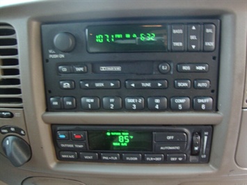 1999 FORD EXPEDITION Eddie Bauer   - Photo 15 - Cincinnati, OH 45255