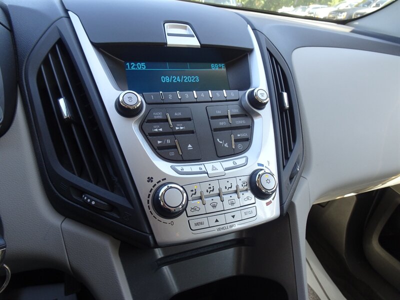 2011 Chevrolet Equinox LS 2.4L I4 AWD - Photo 17 - Cincinnati, OH 45255