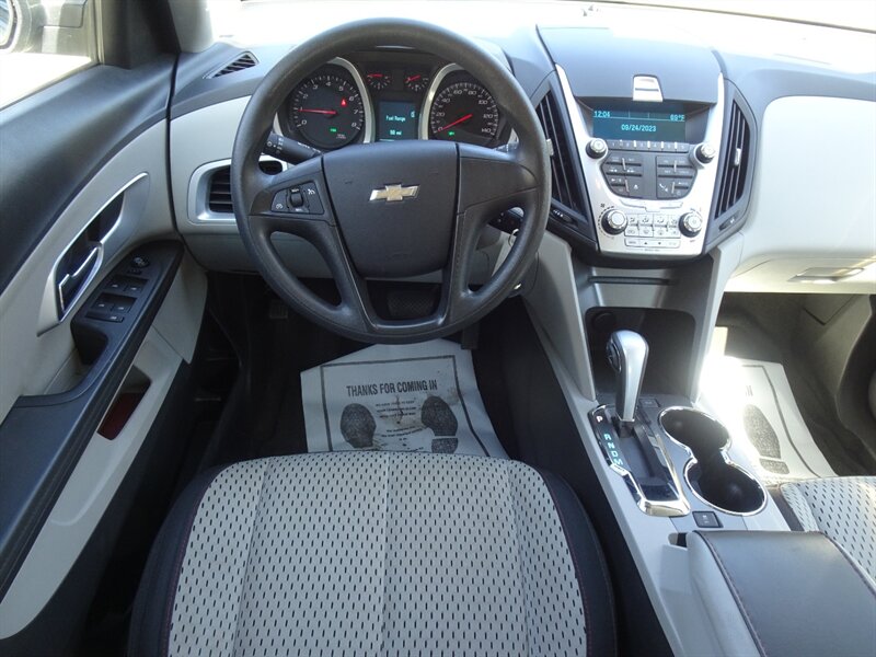 2011 Chevrolet Equinox LS 2.4L I4 AWD - Photo 10 - Cincinnati, OH 45255