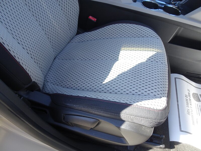 2011 Chevrolet Equinox LS 2.4L I4 AWD - Photo 22 - Cincinnati, OH 45255