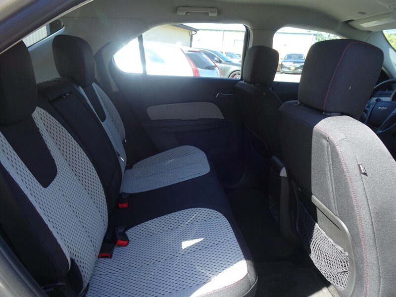 2011 Chevrolet Equinox LS 2.4L I4 AWD - Photo 13 - Cincinnati, OH 45255