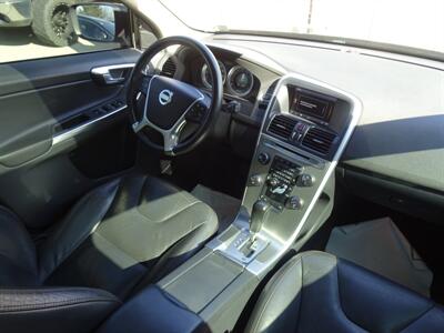 2012 Volvo XC60 T6  3.0L I6 Turbo AWD - Photo 9 - Cincinnati, OH 45255