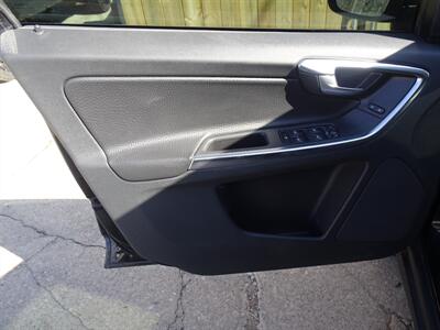 2012 Volvo XC60 T6  3.0L I6 Turbo AWD - Photo 20 - Cincinnati, OH 45255