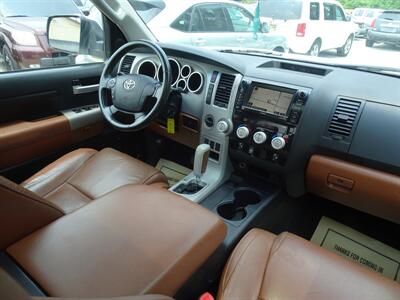 2007 Toyota Tundra Limited  5.7L V8 4X4 - Photo 13 - Cincinnati, OH 45255