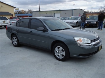 2005 Chevrolet Malibu LS   - Photo 1 - Cincinnati, OH 45255