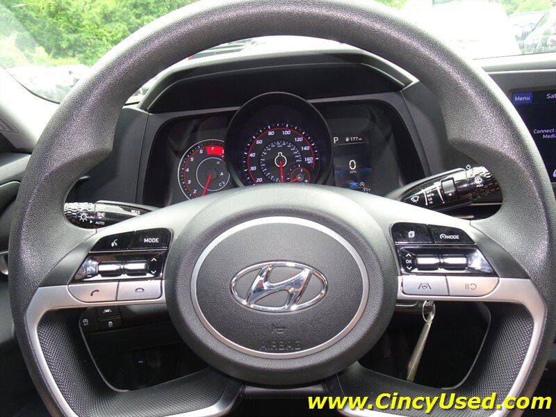 2021 Hyundai Elantra SE - Photo 21 - Cincinnati, OH 45255