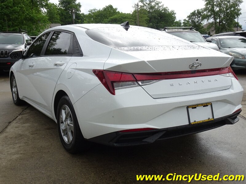 2021 Hyundai Elantra SE - Photo 8 - Cincinnati, OH 45255