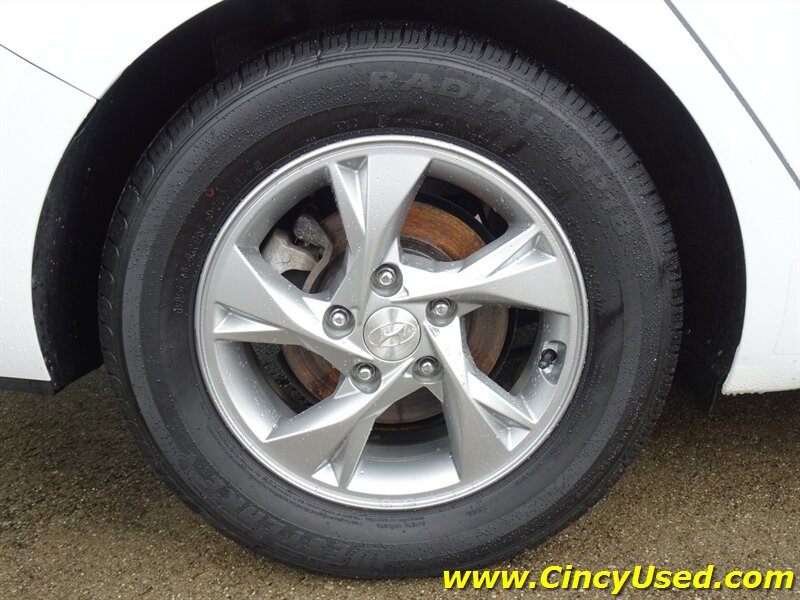 2021 Hyundai Elantra SE - Photo 31 - Cincinnati, OH 45255