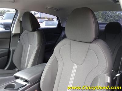 2021 Hyundai Elantra SE - Photo 13 - Cincinnati, OH 45255