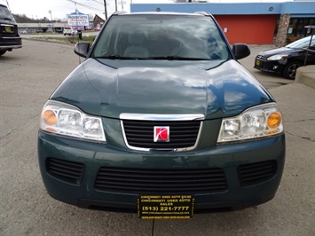 2006 Saturn Vue   - Photo 2 - Cincinnati, OH 45255