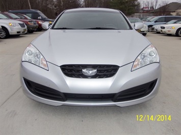 2010 Hyundai Genesis Coupe 2.0T   - Photo 2 - Cincinnati, OH 45255