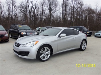 2010 Hyundai Genesis Coupe 2.0T   - Photo 3 - Cincinnati, OH 45255