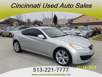 2010 Hyundai Genesis Coupe 2.0T   - Photo 1 - Cincinnati, OH 45255