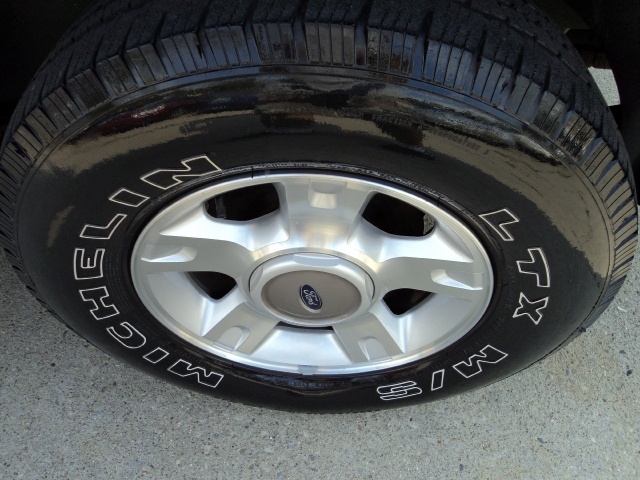 2001 Ford Explorer Sport Trac - Photo 31 - Cincinnati, OH 45255