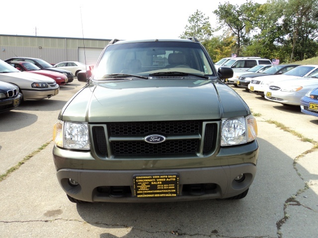 2001 Ford Explorer Sport Trac - Photo 2 - Cincinnati, OH 45255